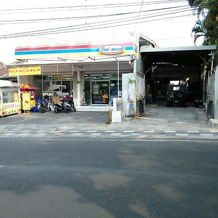 Omah Etan Batu Batu (East Java) Bagian luar foto