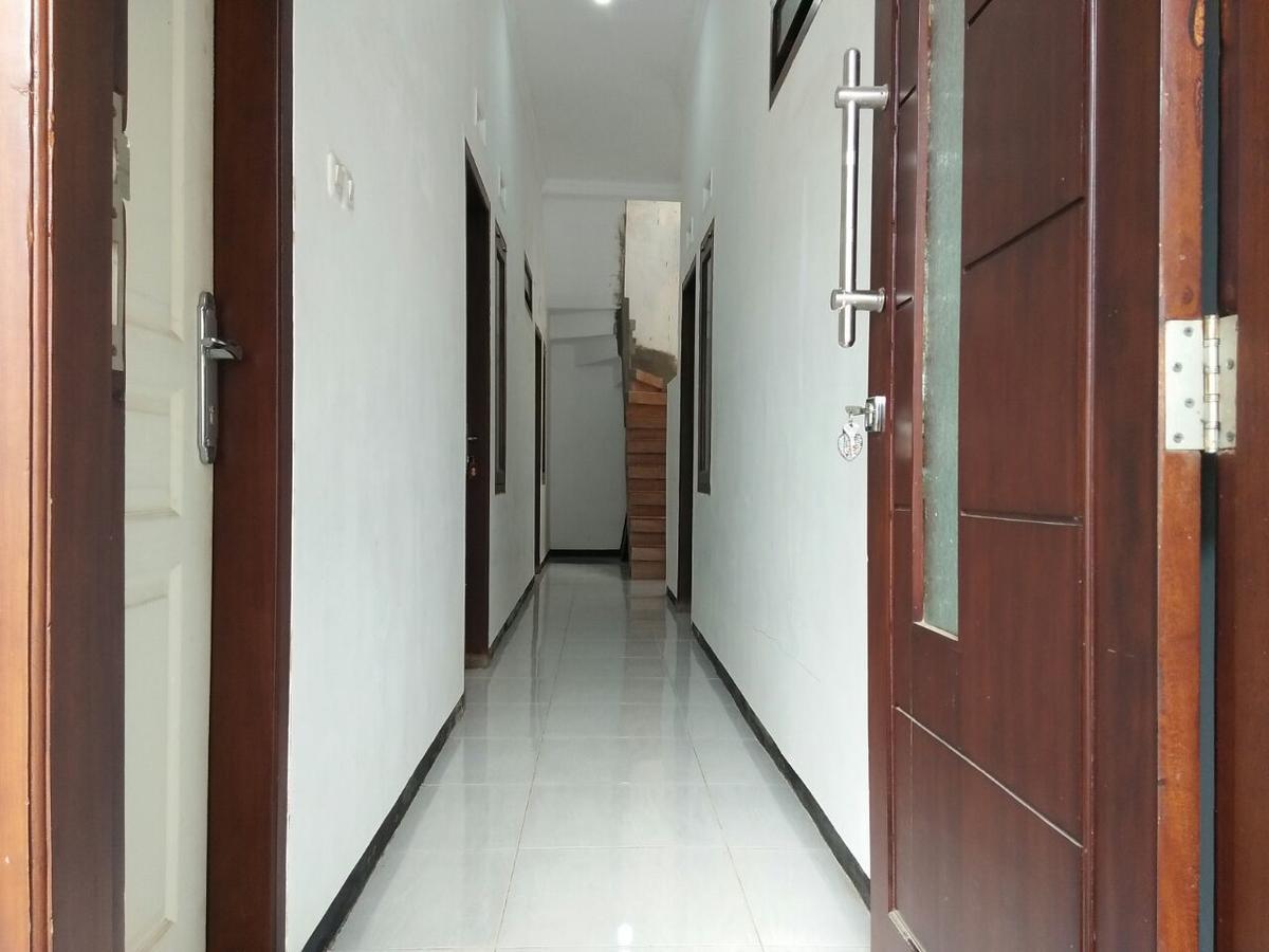 Omah Etan Batu Batu (East Java) Bagian luar foto